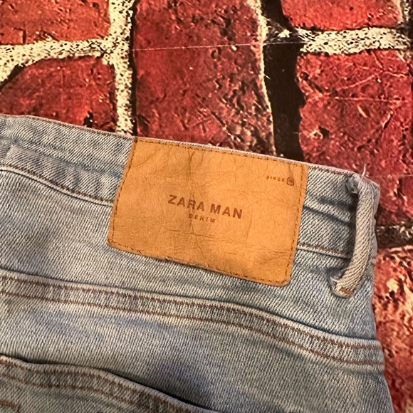 Zara Man Jeans size 32
Inseam 27”
Excellent Pre-owned Condition - Picture 4 of 7